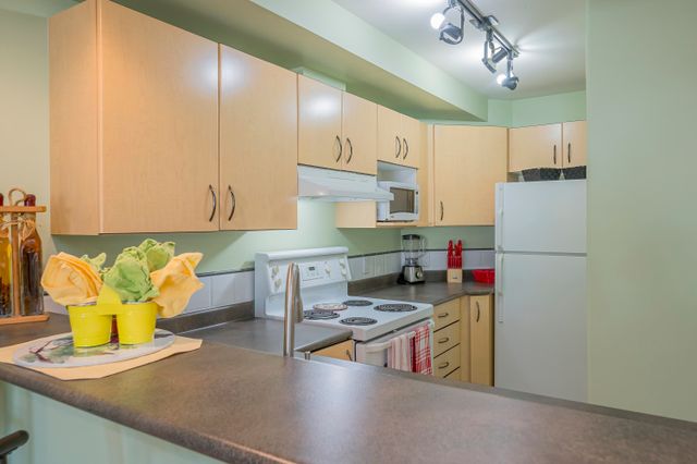 20200-56-avenue-langley-city-langley-10 at 303 - 20200 56 Avenue, Langley City, Langley