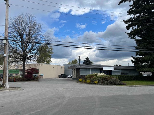 19837-telegraph-trail-walnut-grove-langley-02 at 101 - 19837 Telegraph Trail, Walnut Grove, Langley