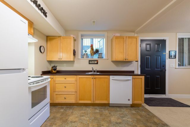 19667-72a-avenue-willoughby-heights-langley-31 at 19667 72a Avenue, Willoughby Heights, Langley