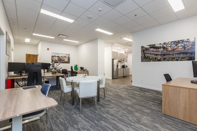 43995-progress-way-west-chilliwack-chilliwack-33 at 105 & 205 - 43995 Progress Way, West Chilliwack, Chilliwack