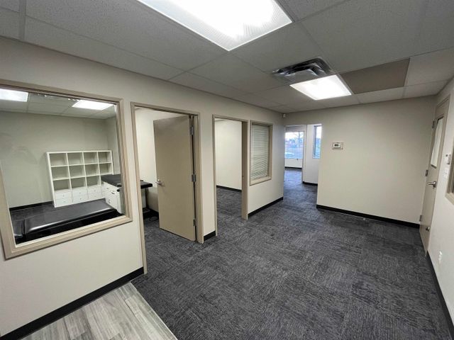 10706-king-george-boulevard-whalley-north-surrey-09 at 102 - 10706 King George Boulevard, Whalley, North Surrey