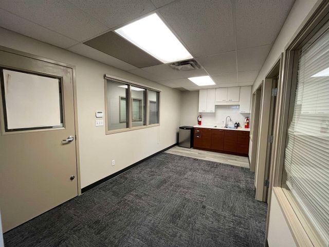 10706-king-george-boulevard-whalley-north-surrey-11 at 102 - 10706 King George Boulevard, Whalley, North Surrey