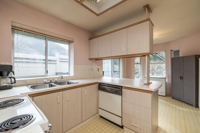 12051-s-boundary-drive-panorama-ridge-surrey-18 at 12051 S Boundary Drive, Panorama Ridge, Surrey