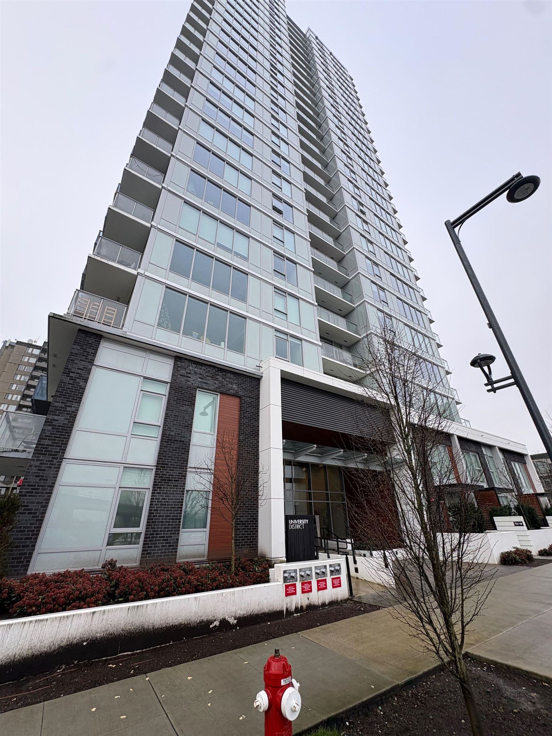 1901 - 13428 105 Avenue, Whalley, North Surrey photo number 1