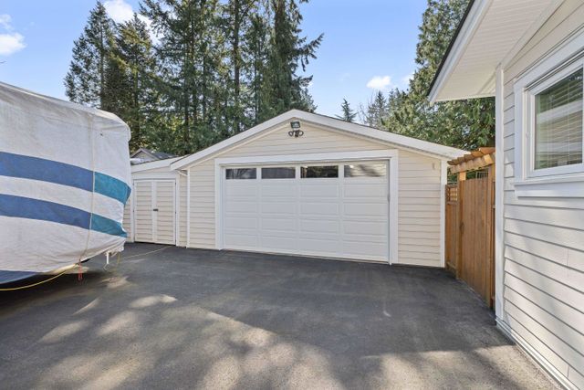 19864-37a-avenue-brookswood-langley-langley-37 at 19864 37a Avenue, Brookswood Langley, Langley