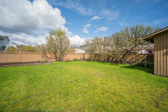 7838-160-street-fleetwood-tynehead-surrey-03 at 7838 160 Street, Fleetwood Tynehead, Surrey