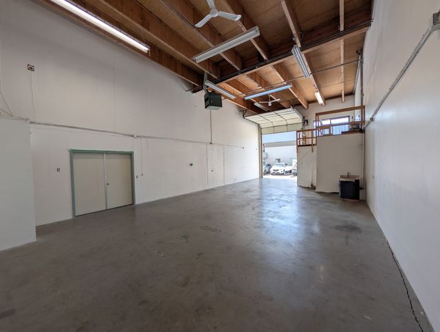 4 at 102 - 19331 Enterprise Way, Cloverdale BC, Cloverdale