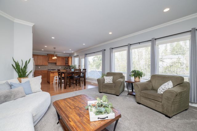 21665-95-avenue-walnut-grove-langley-06 at 21665 95 Avenue, Walnut Grove, Langley