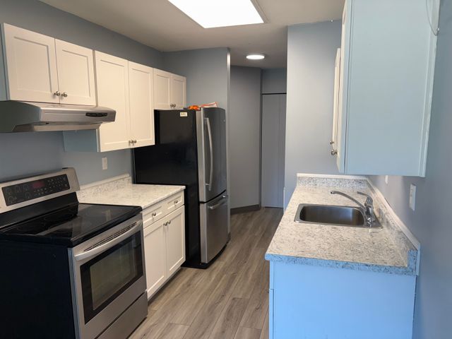 9682-134-street-whalley-north-surrey-01 at 206 - 9682 134 Street, Whalley, North Surrey