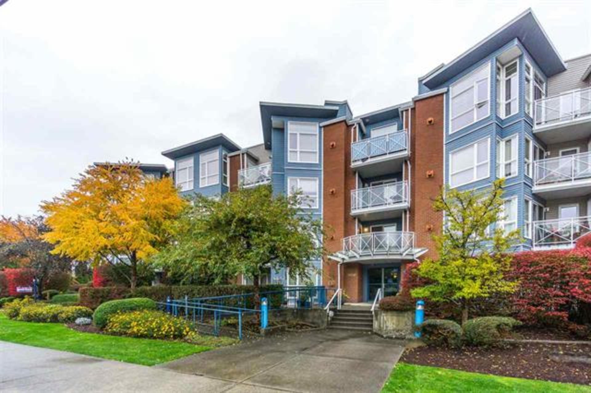 262239406 at 201 - 20245 53 Avenue, Langley City, Langley