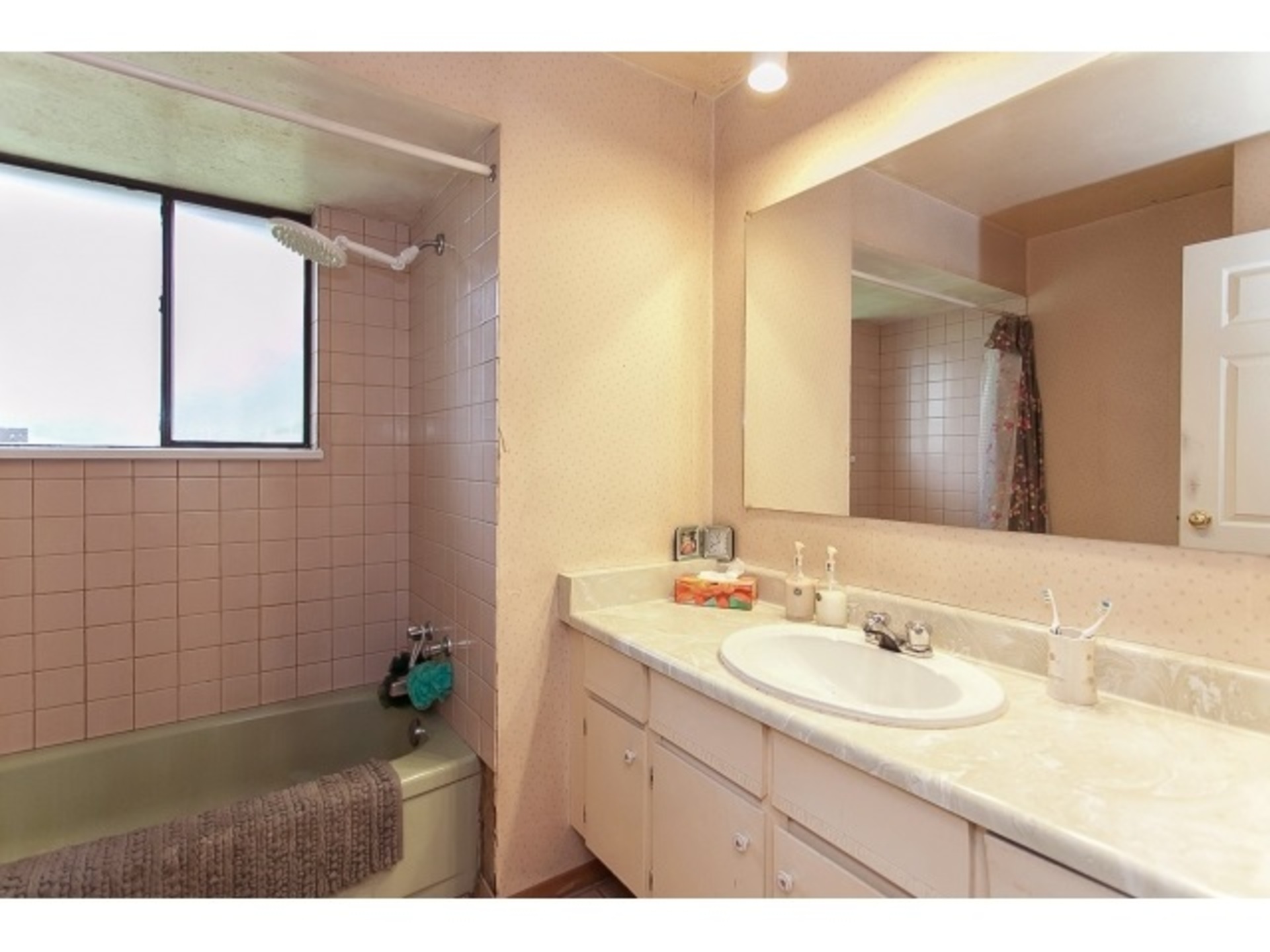 262064281-7 at 4084 207a Street, Brookswood Langley, Langley