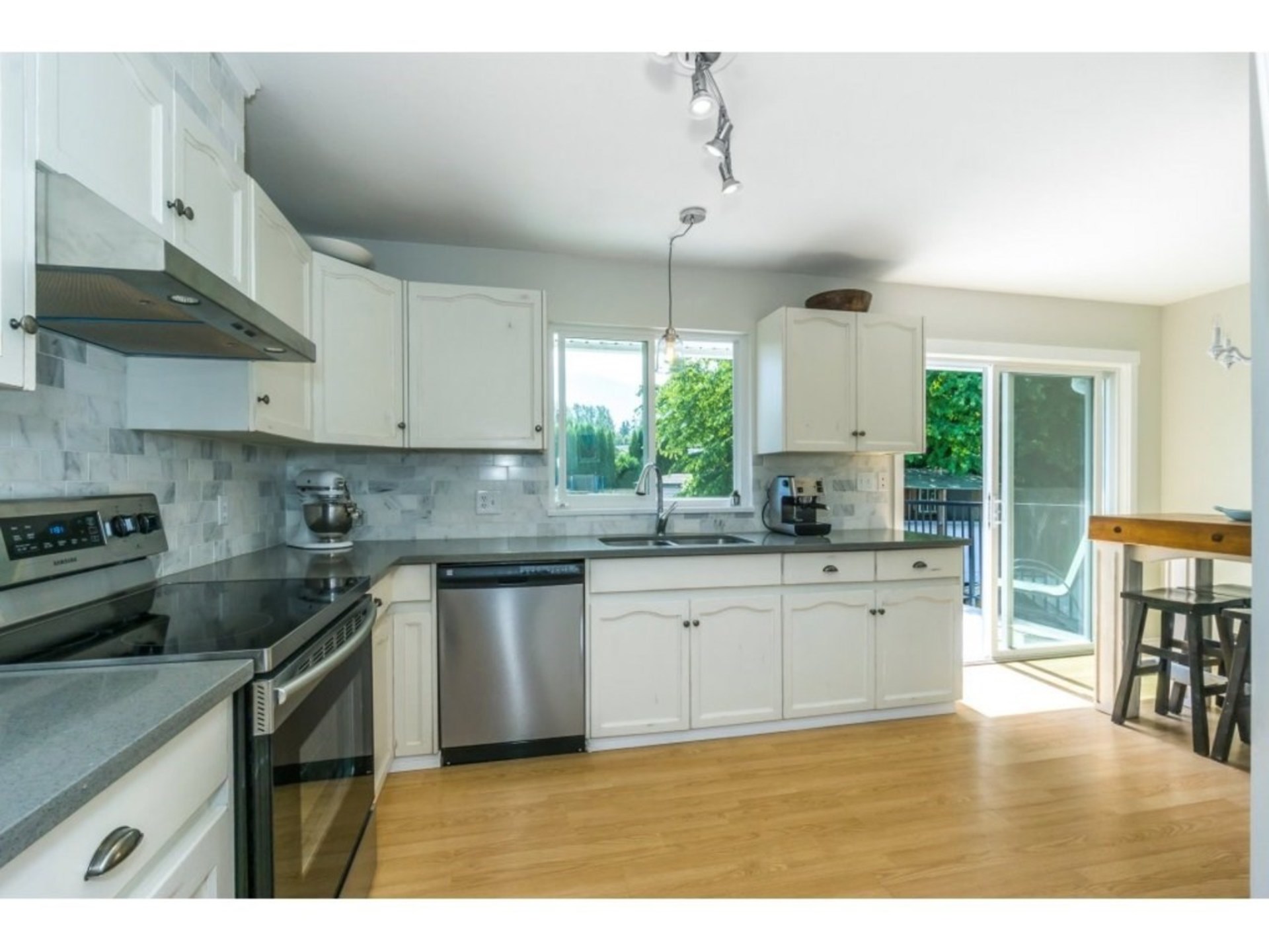 Kitchen at 21662 50a Avenue, Murrayville, Langley