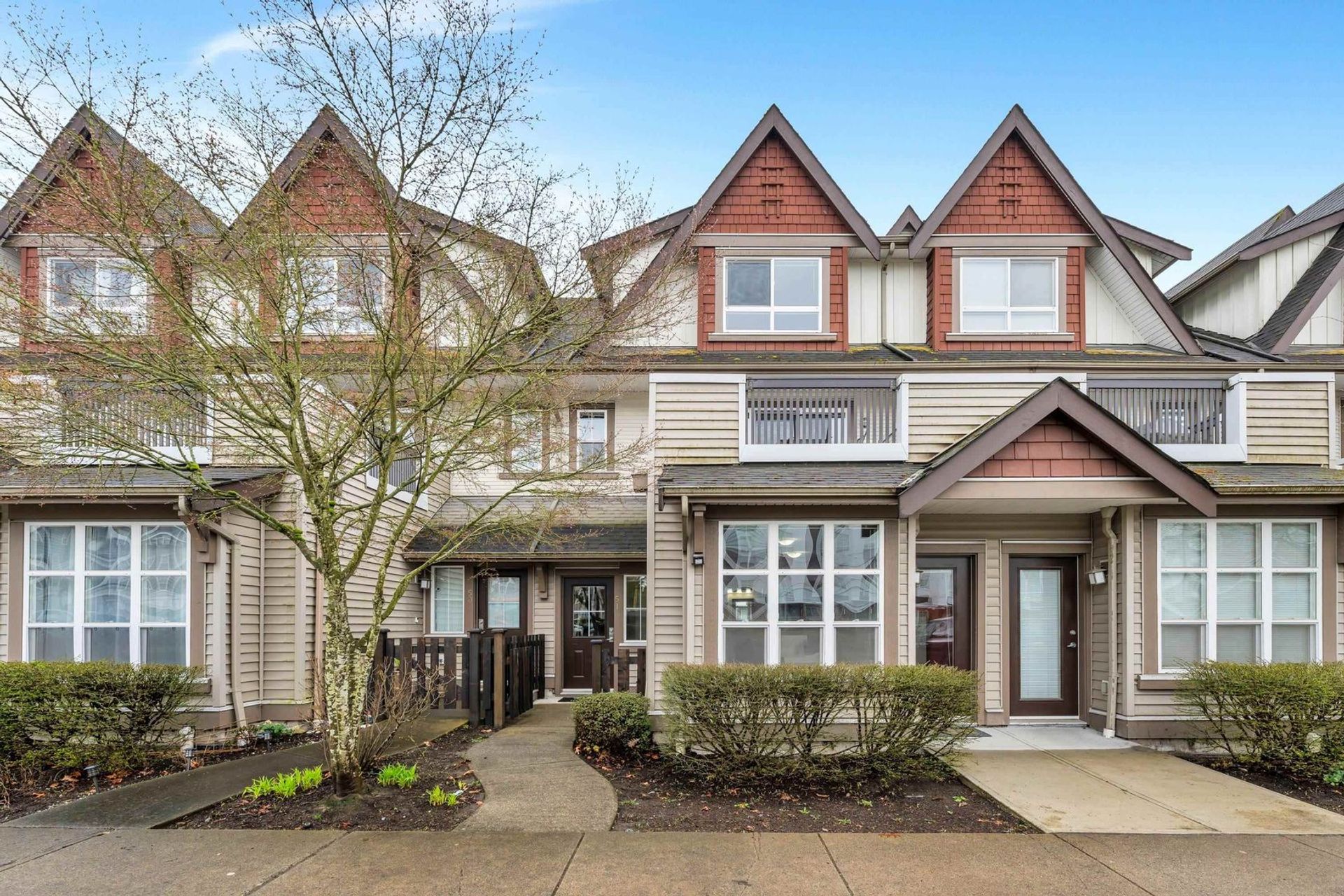 51 - 7155 189 Street, Clayton, Cloverdale  by Scott Napier Realtor® 51 - 7155 189 Street, Clayton, Cloverdale