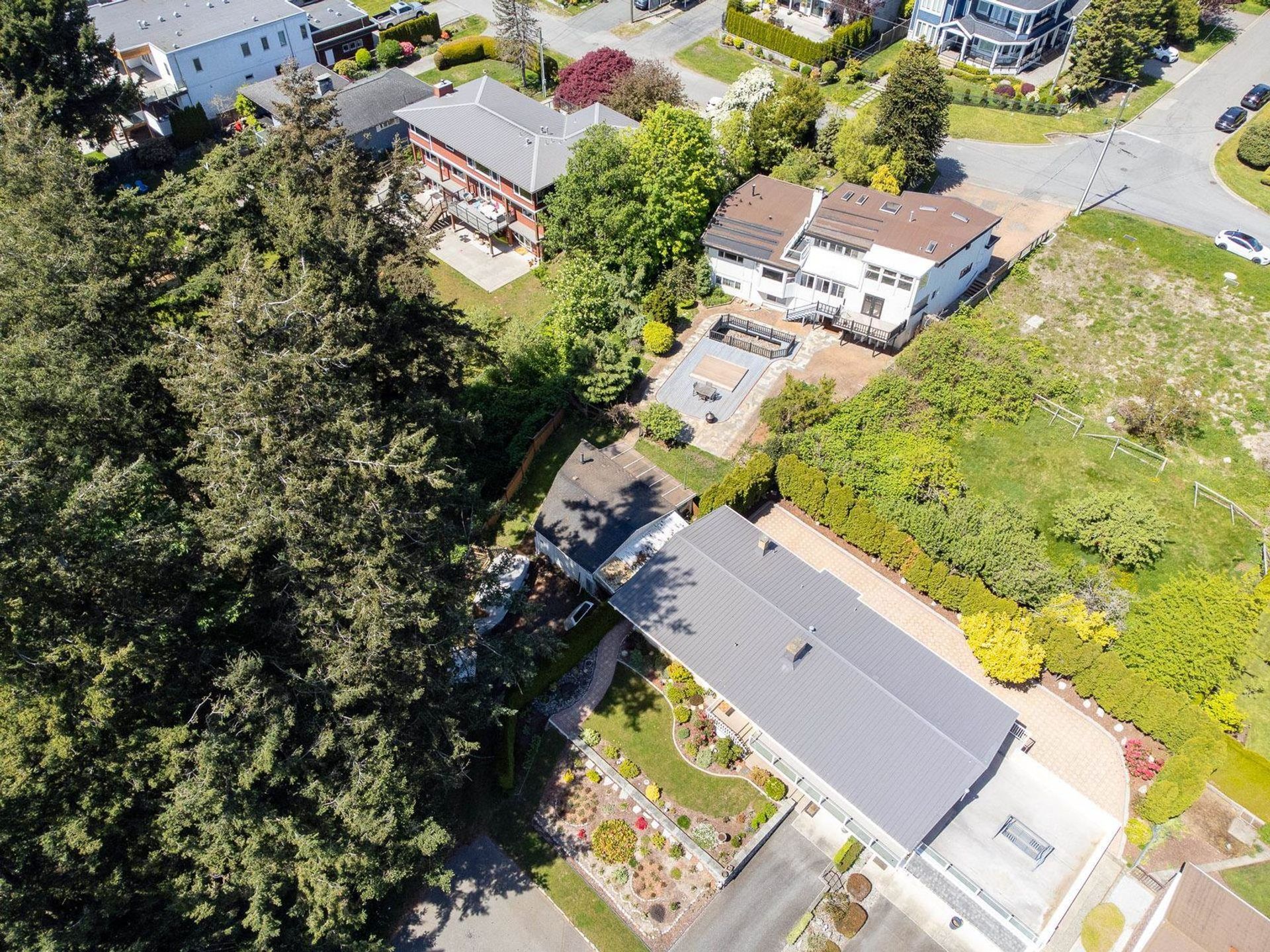 14220-malabar-avenue-white-rock-south-surrey-white-rock-09 at 14220 Malabar Avenue, White Rock, South Surrey White Rock 14220-malabar-avenue-white-rock-south-surrey-white-rock-09 at 14220 Malabar Avenue, White Rock, South Surrey White Rock