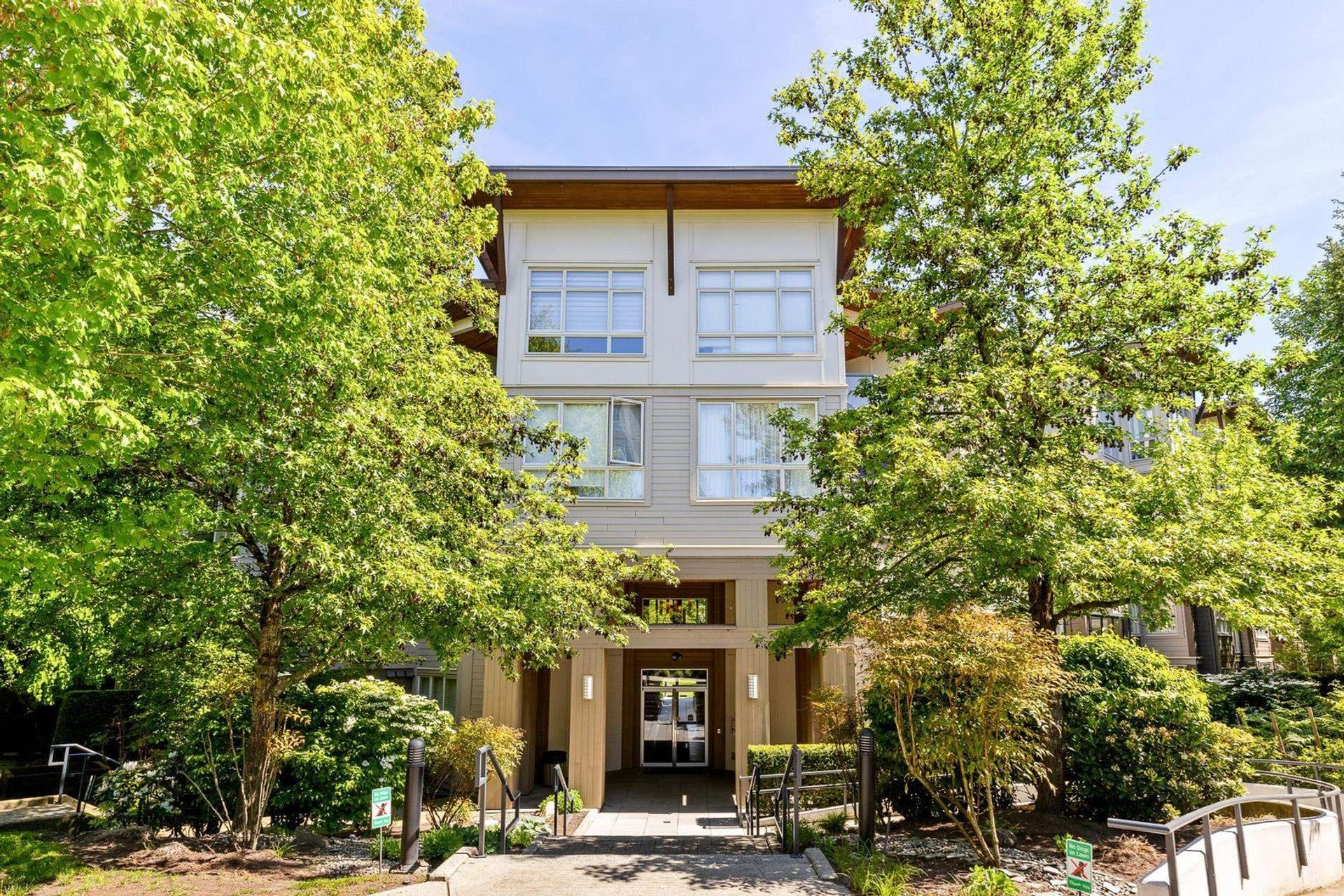 312 - 15918 26 Avenue, Grandview Surrey, South Surrey White Rock  by Scott Napier Realtor® 312 - 15918 26 Avenue, Grandview Surrey, South Surrey White Rock