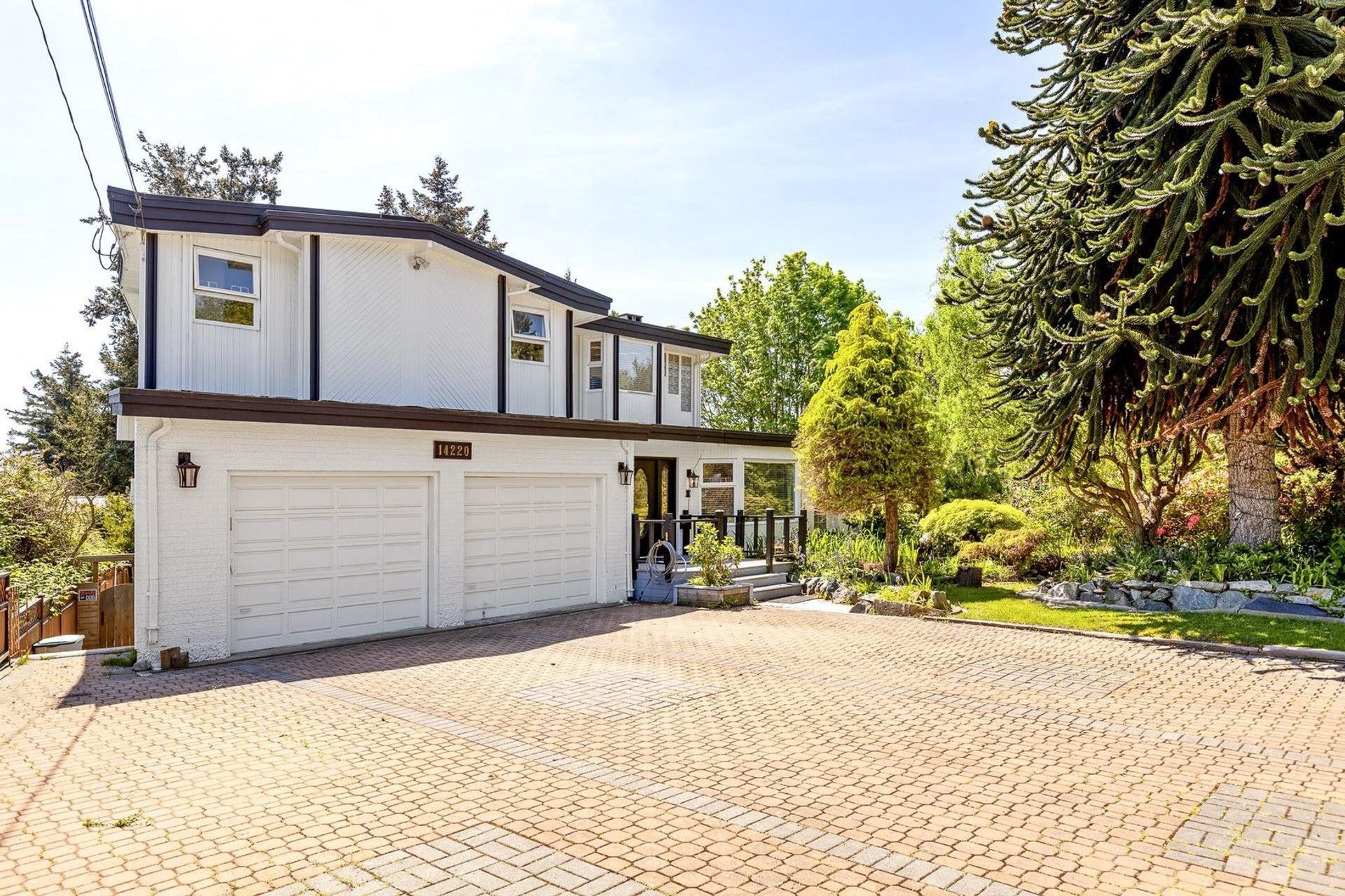 14220-malabar-avenue-white-rock-south-surrey-white-rock-02 at 14220 Malabar Avenue, White Rock, South Surrey White Rock 14220-malabar-avenue-white-rock-south-surrey-white-rock-02 at 14220 Malabar Avenue, White Rock, South Surrey White Rock