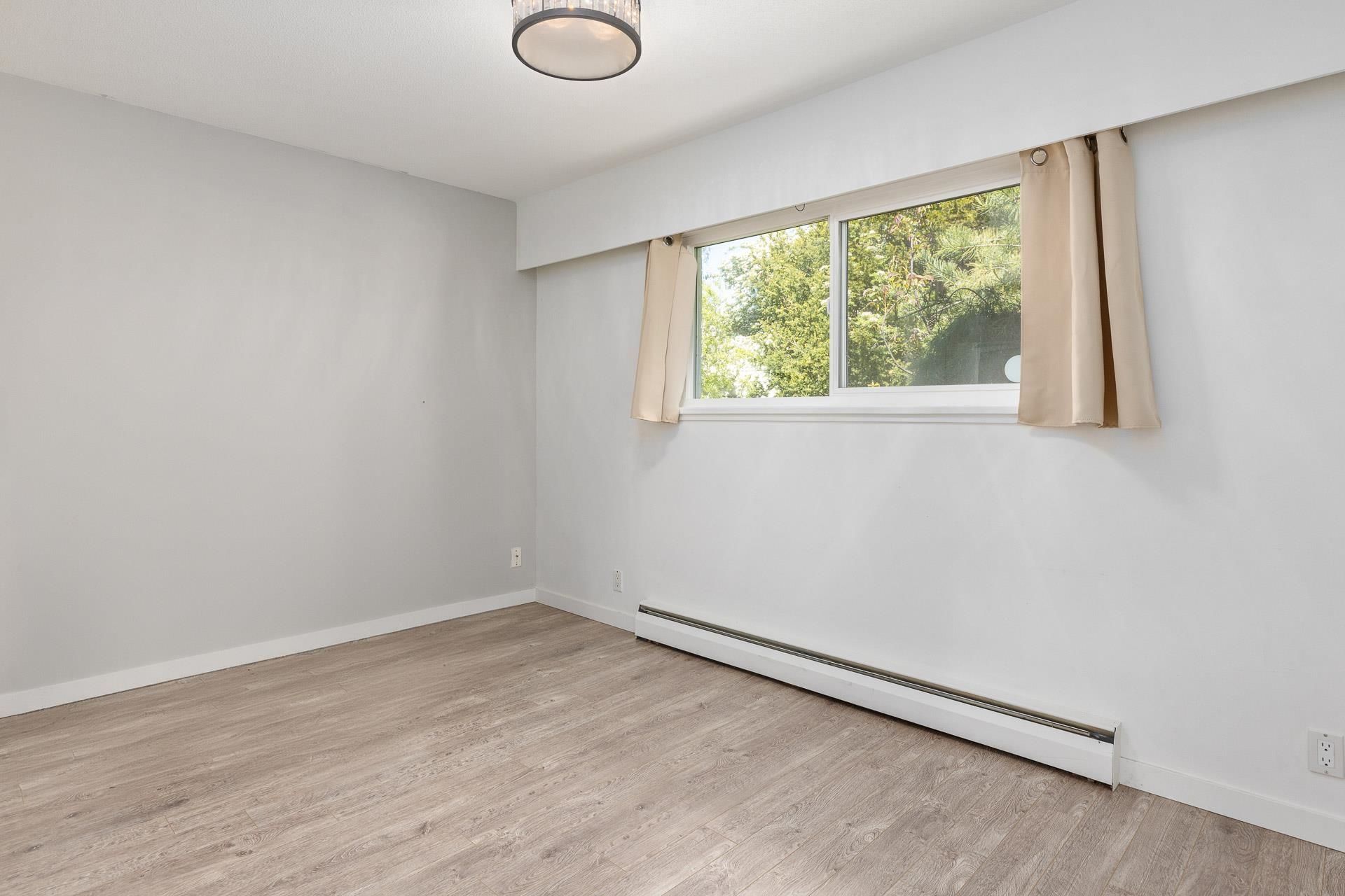 14220-malabar-avenue-white-rock-south-surrey-white-rock-30 at 14220 Malabar Avenue, White Rock, South Surrey White Rock 14220-malabar-avenue-white-rock-south-surrey-white-rock-30 at 14220 Malabar Avenue, White Rock, South Surrey White Rock