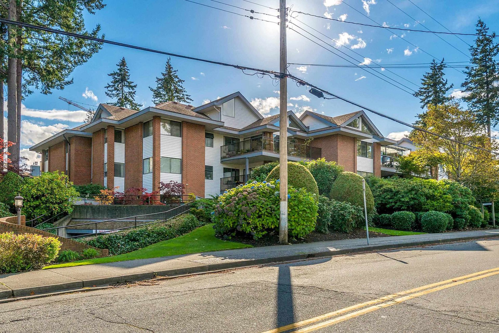 15270-17-avenue-king-george-corridor-south-surrey-white-rock-03 at 305 - 15270 17 Avenue, King George Corridor, South Surrey White Rock