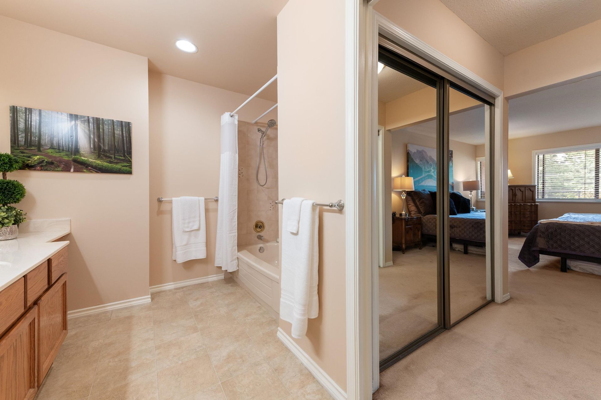15270-17-avenue-king-george-corridor-south-surrey-white-rock-19 at 305 - 15270 17 Avenue, King George Corridor, South Surrey White Rock