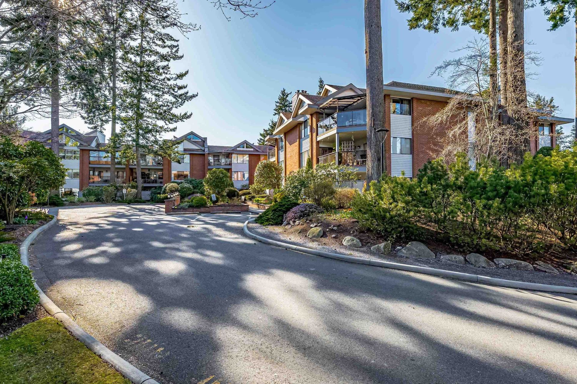 15270-17-avenue-king-george-corridor-south-surrey-white-rock-29 at 305 - 15270 17 Avenue, King George Corridor, South Surrey White Rock