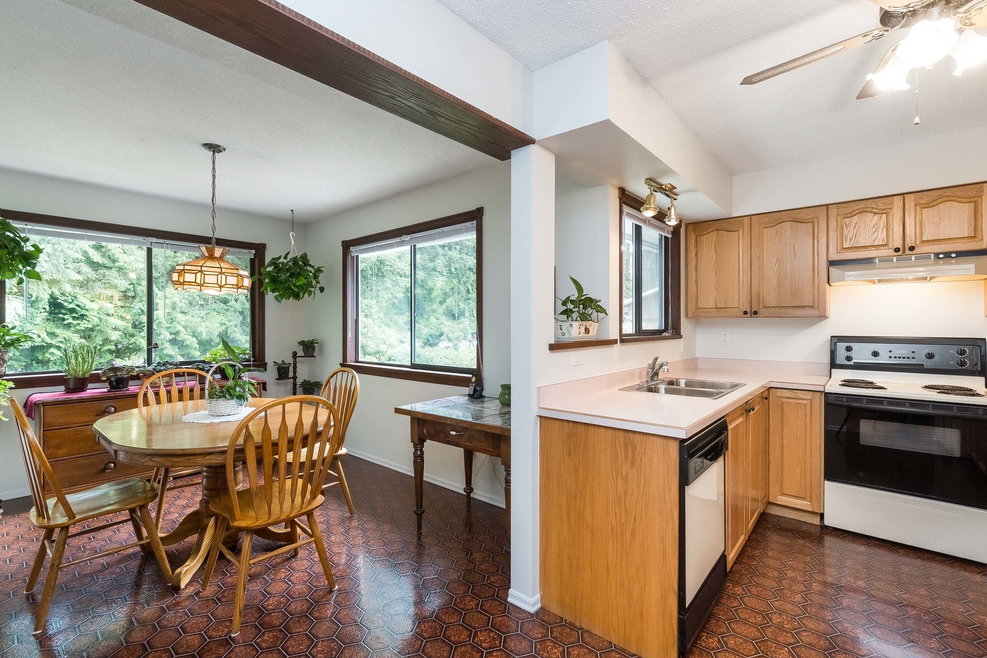 Kitchen & Eating Area at 4062 207a Street, Brookswood Langley, Langley