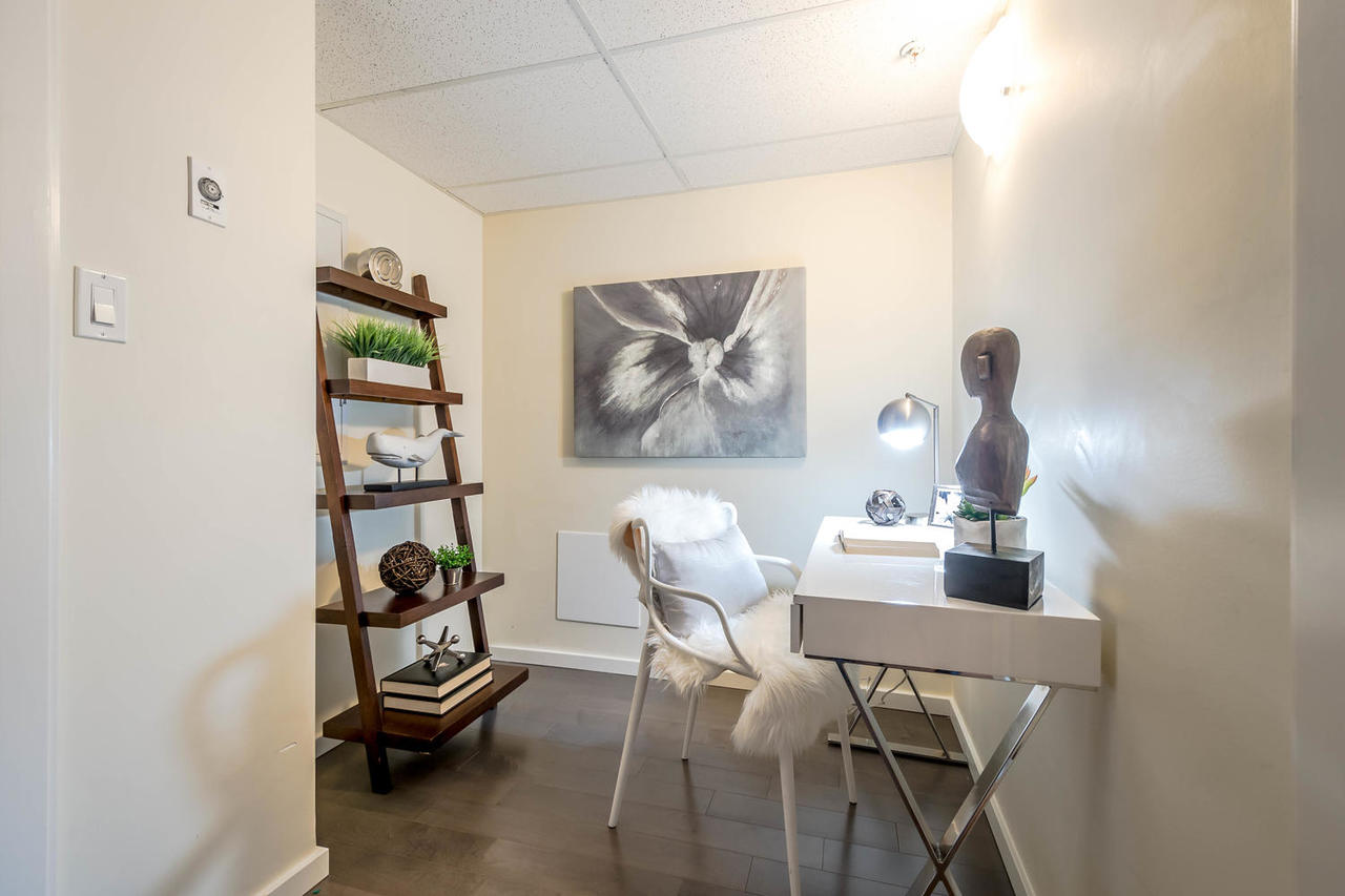 Den at 205 - 63 W 2nd Avenue, False Creek, Vancouver West