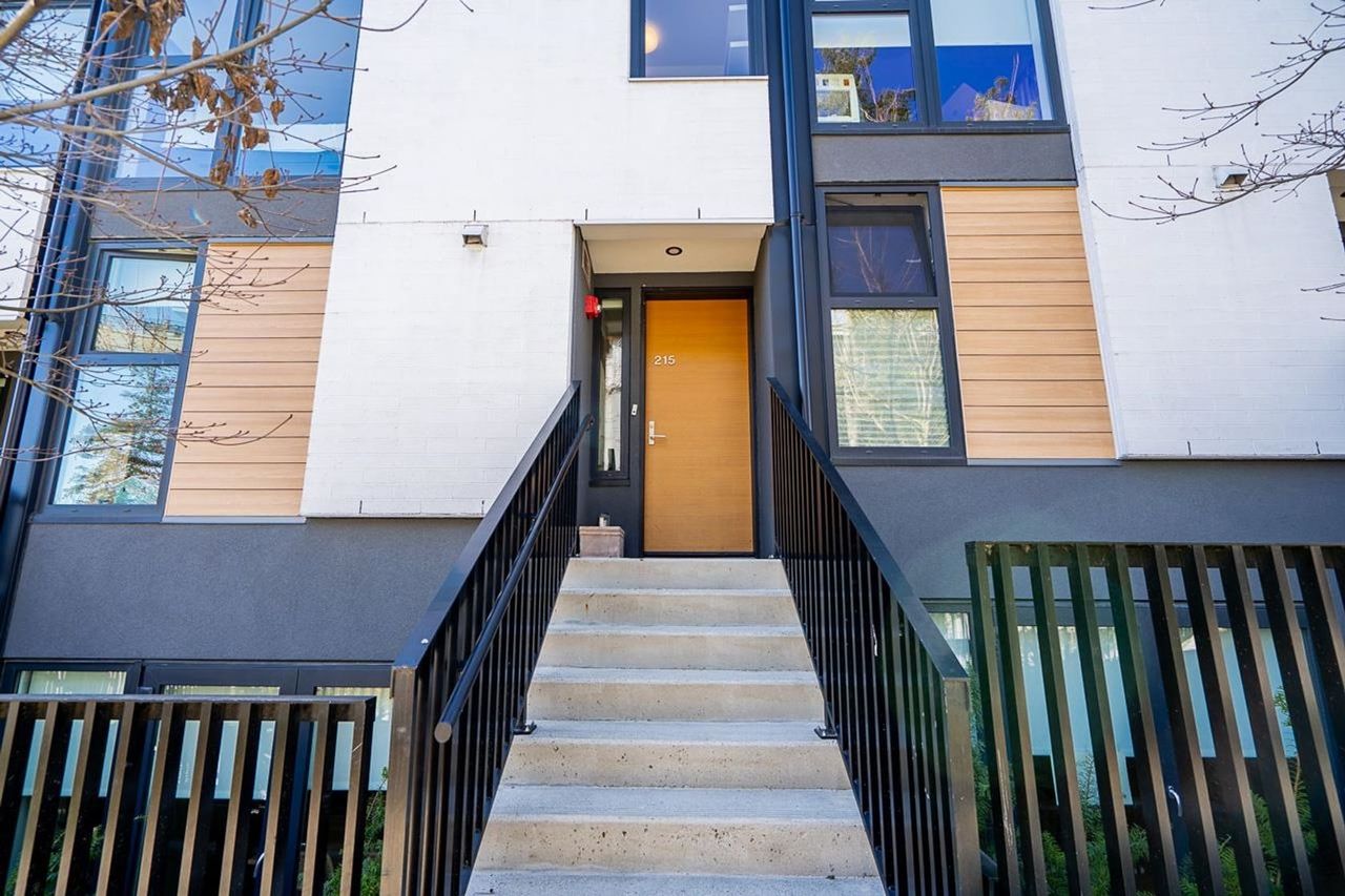649-e-3rd-street-lower-lonsdale-north-vancouver-07 at 215 - 649 E 3rd Street, Lower Lonsdale, North Vancouver