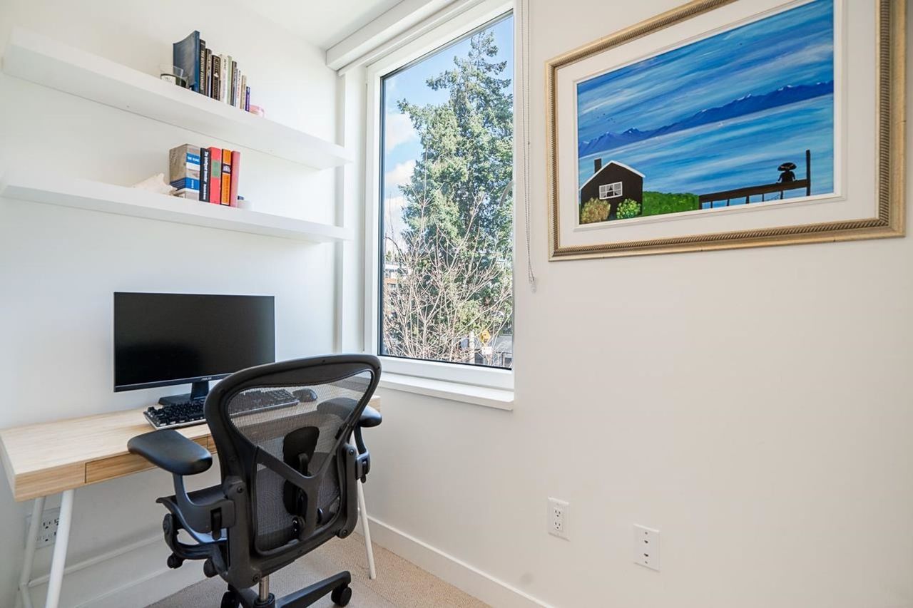 649-e-3rd-street-lower-lonsdale-north-vancouver-23 at 215 - 649 E 3rd Street, Lower Lonsdale, North Vancouver