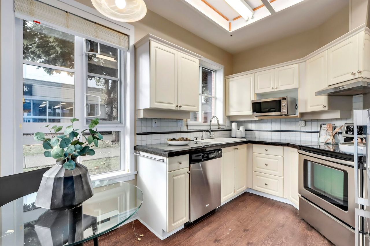 3621-w-26th-avenue-dunbar-vancouver-west-11 at 108 - 3621 W 26th Avenue, Dunbar, Vancouver West