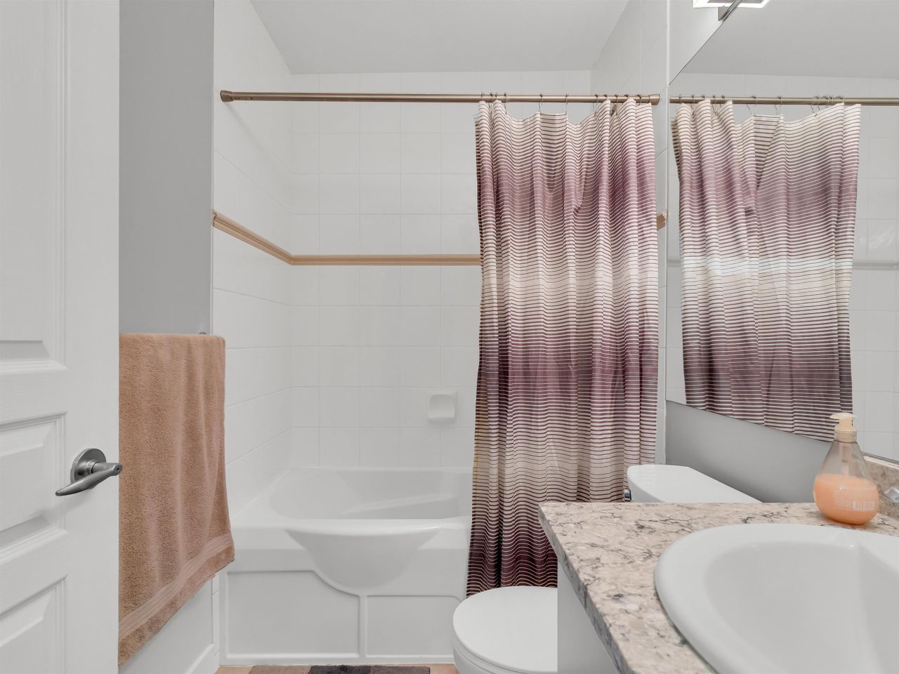 2929-w-4th-avenue-kitsilano-vancouver-west-09 at 403 - 2929 W 4th Avenue, Kitsilano, Vancouver West