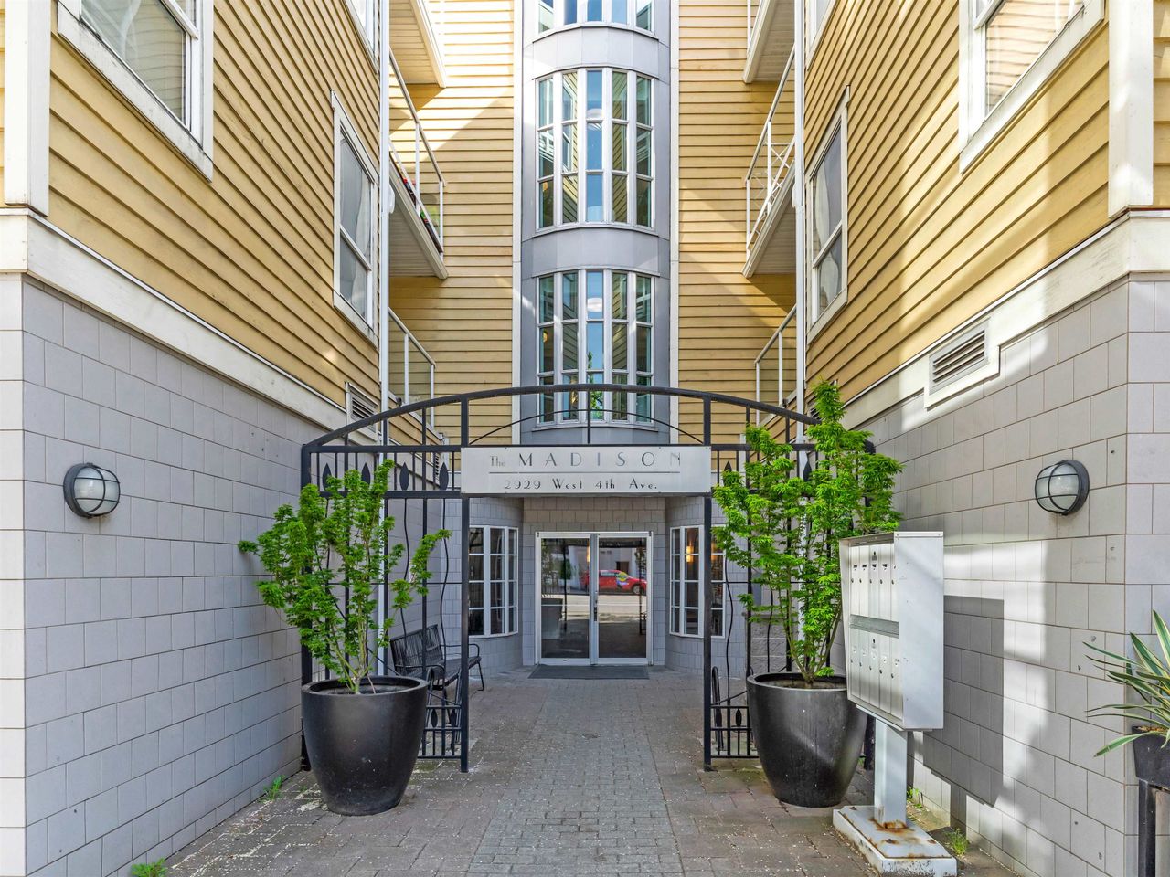2929-w-4th-avenue-kitsilano-vancouver-west-12 at 403 - 2929 W 4th Avenue, Kitsilano, Vancouver West