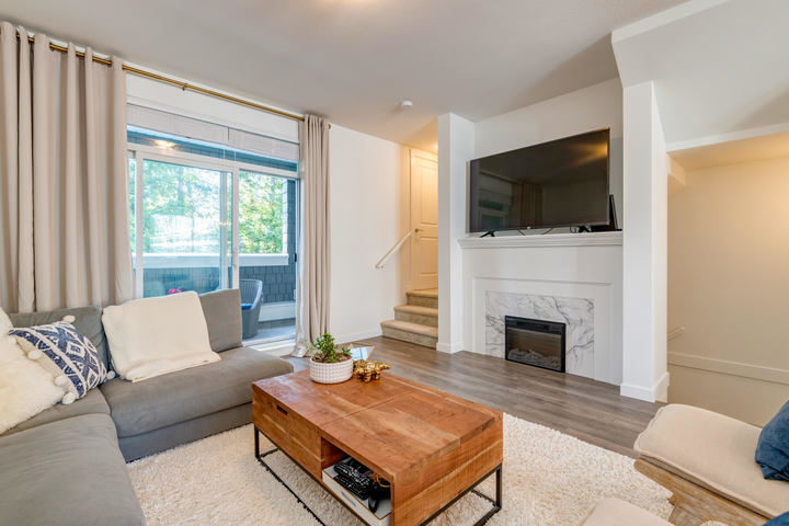 Living Room at 15 - 16357 15 Avenue, King George Corridor, South Surrey White Rock