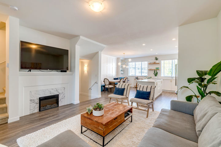 Living Room & Kitchen at 15 - 16357 15 Avenue, King George Corridor, South Surrey White Rock