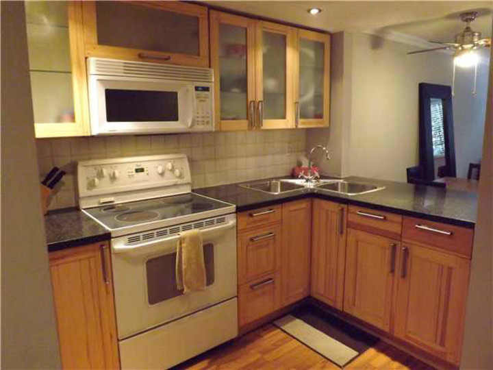 3 at 311 - 1990 6th Avenue, Kitsilano, Vancouver West