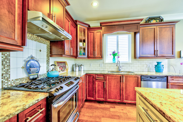 Kitchen at 17910 70a Avenue, Cloverdale