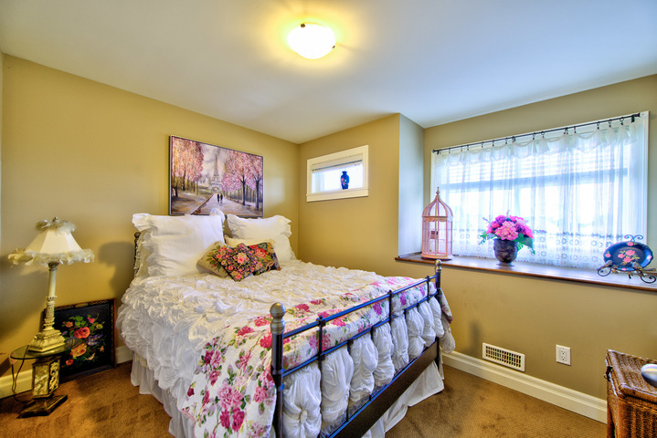 Bedroom at 17910 70a Avenue, Cloverdale