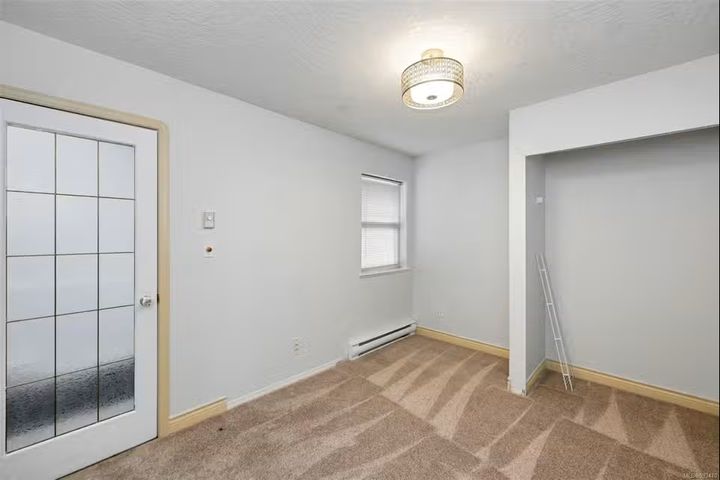 4 at 34 - 9933 Chemainus Road