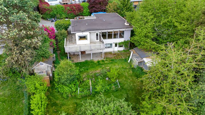 dji_0555 at Ladysmith - 427a Walker Avenue