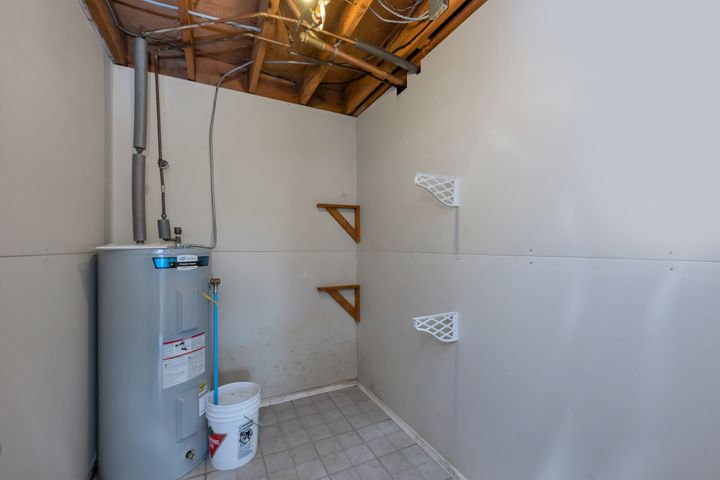 dsc_2764 at Ladysmith - 427a Walker Avenue