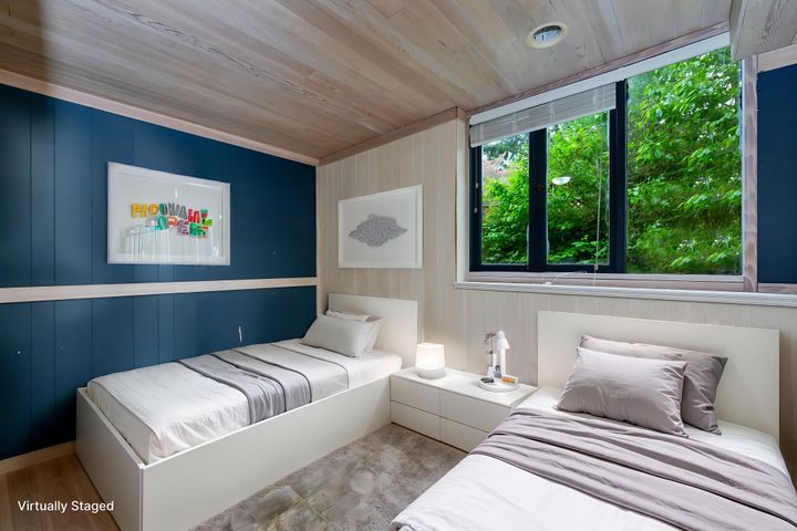 dsc_2769-kids-room-modern-4 at Ladysmith - 427a Walker Avenue