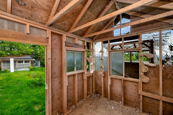 dsc_2780 at Ladysmith - 427a Walker Avenue