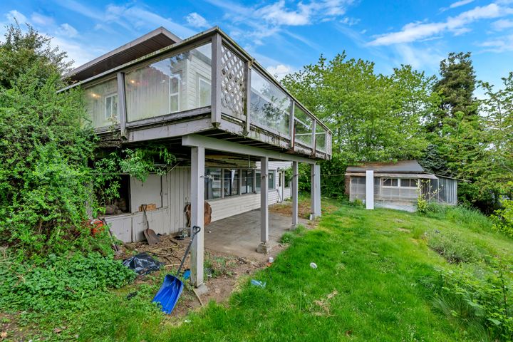 dsc_2781 at Ladysmith - 427a Walker Avenue