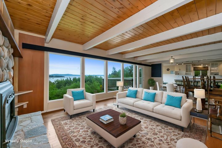 dsc_2795-living-room-standard-4 at Ladysmith - 427a Walker Avenue