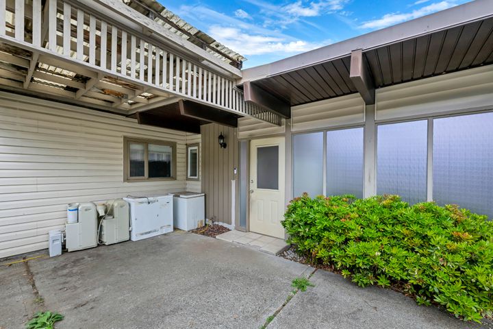 dsc_2813 at Ladysmith - 427a Walker Avenue