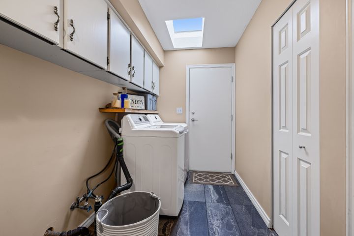 27 at 14450 19th Avenue, Sunnyside Park Surrey, South Surrey White Rock