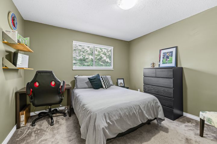 32 at 14450 19th Avenue, Sunnyside Park Surrey, South Surrey White Rock