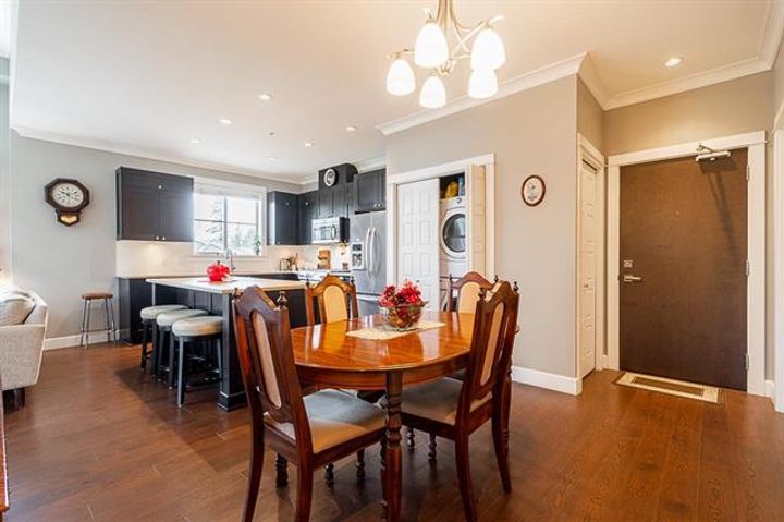 10 at 305 - 15195 36 Avenue, Morgan Creek, South Surrey White Rock