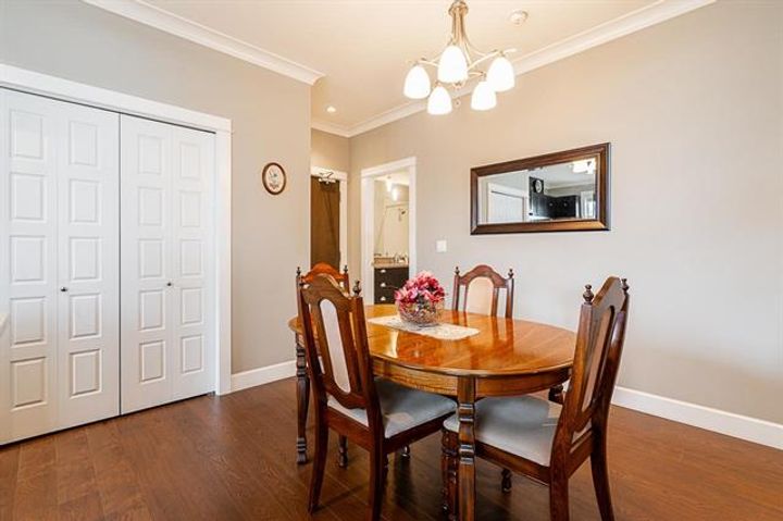 11 at 305 - 15195 36 Avenue, Morgan Creek, South Surrey White Rock