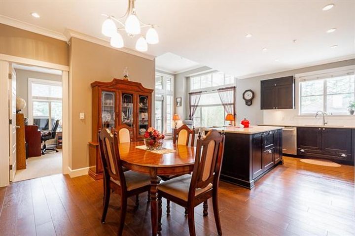 12 at 305 - 15195 36 Avenue, Morgan Creek, South Surrey White Rock