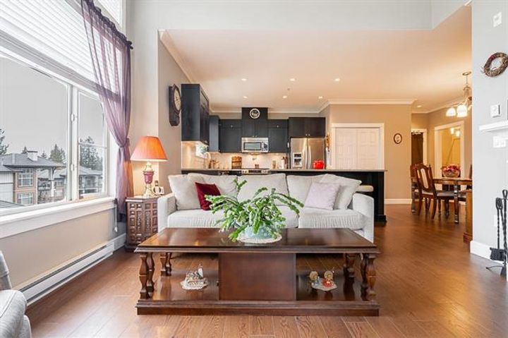 13 at 305 - 15195 36 Avenue, Morgan Creek, South Surrey White Rock